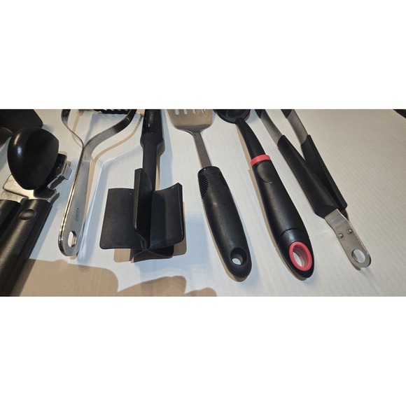 Lot Of 12 Kitchen Spatulas And Kitchen Tools Black And Metal - Picture 4 of 5